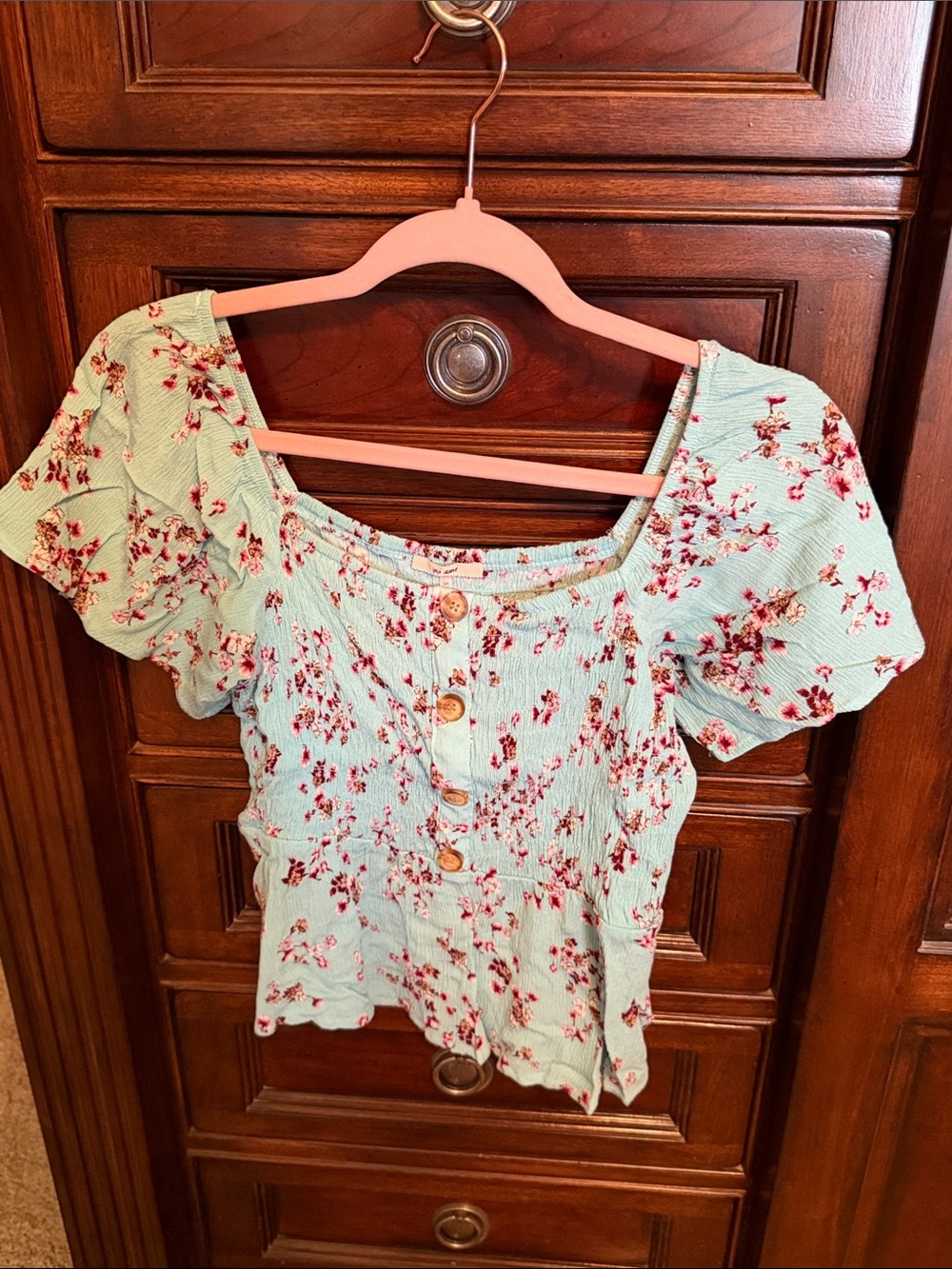 Women’s Mint Floral Button-Front Smocked Top